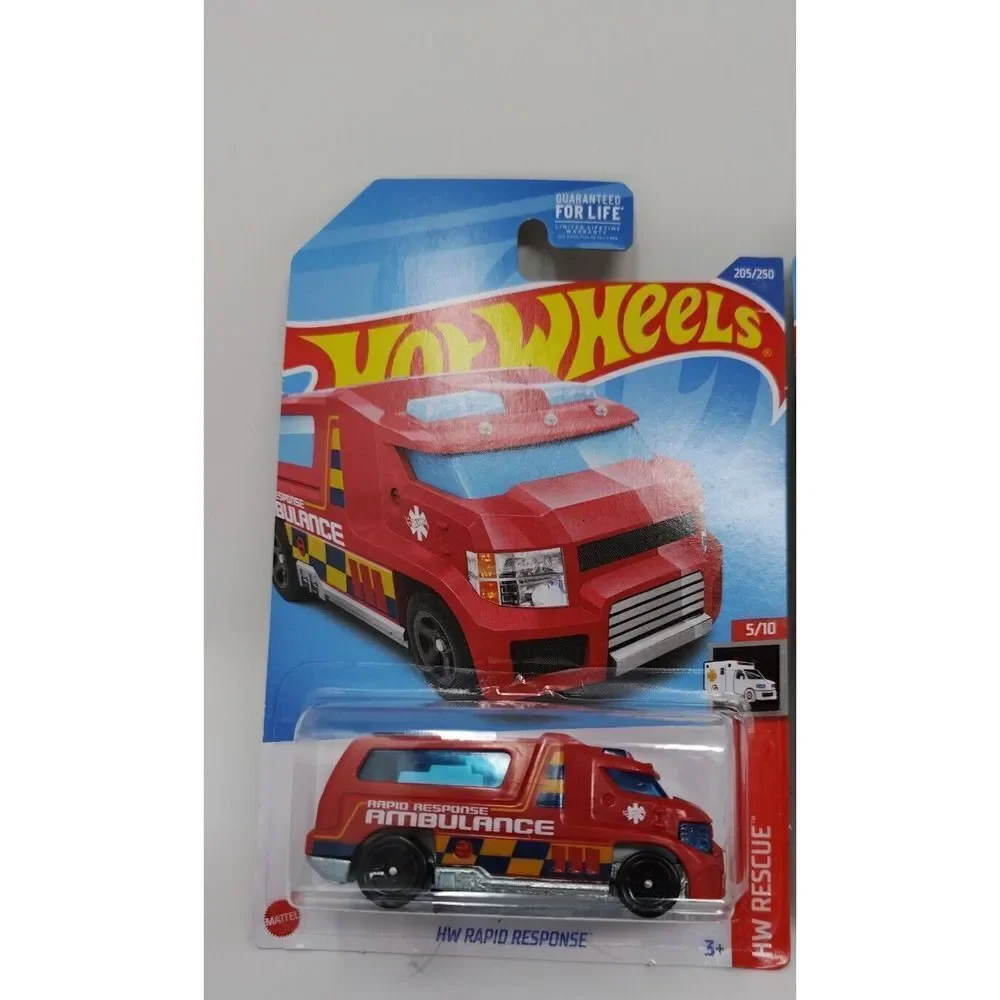 Hot Wheels Rescue lot of 5 EMS Ambulance Track Patrol EMS Fast Car and more more